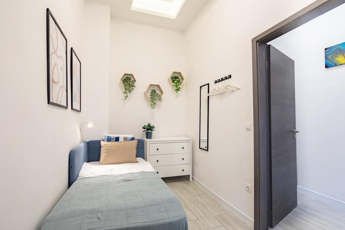 Central Room For Solo Traveller Budapeşte Dış mekan fotoğraf