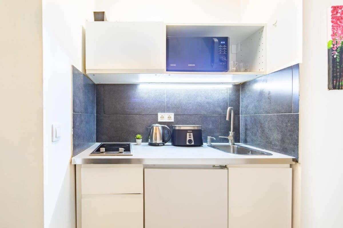 Central Room For Solo Traveller Budapeşte Dış mekan fotoğraf