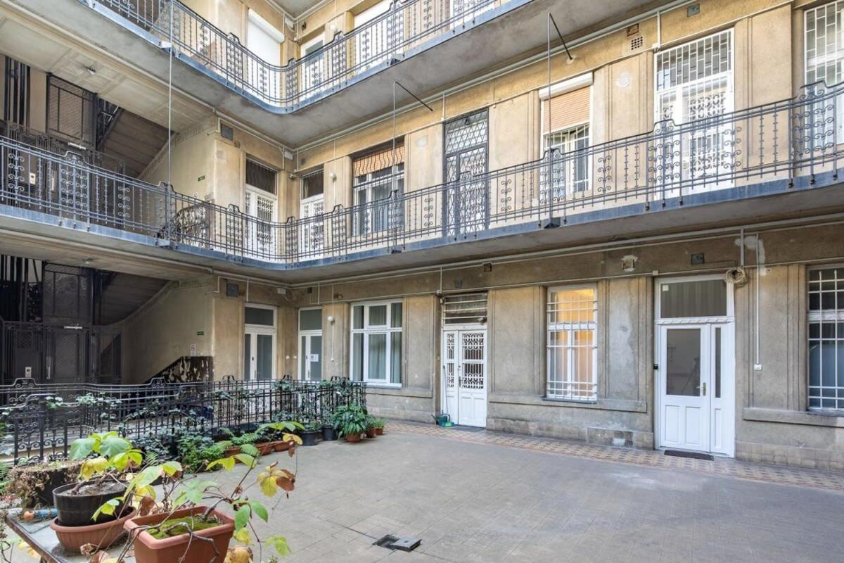 Central Room For Solo Traveller Budapeşte Dış mekan fotoğraf